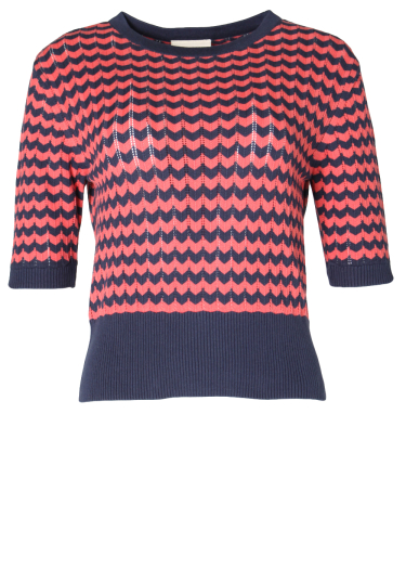 Short sleeve chevron pattern knit